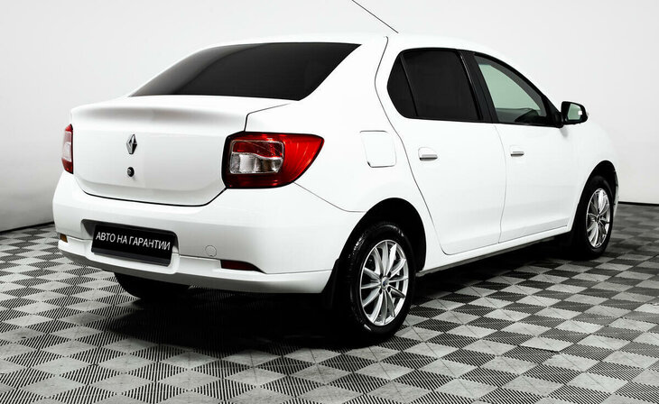 Renault Logan - Фото 4