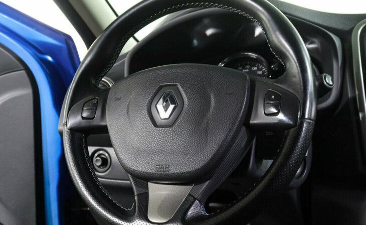 Renault Logan - Фото 10