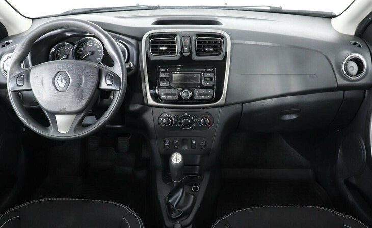Renault Logan - Фото 5