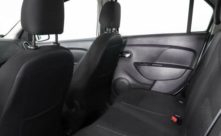 Renault Logan - Фото 8