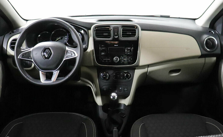 Renault Logan - Фото 6