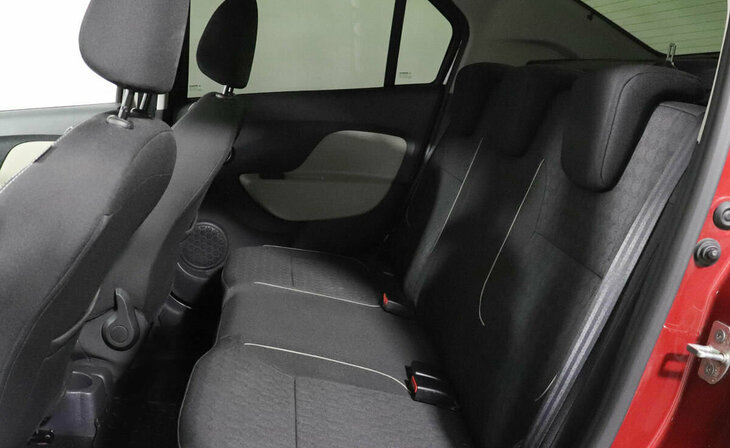 Renault Logan - Фото 8