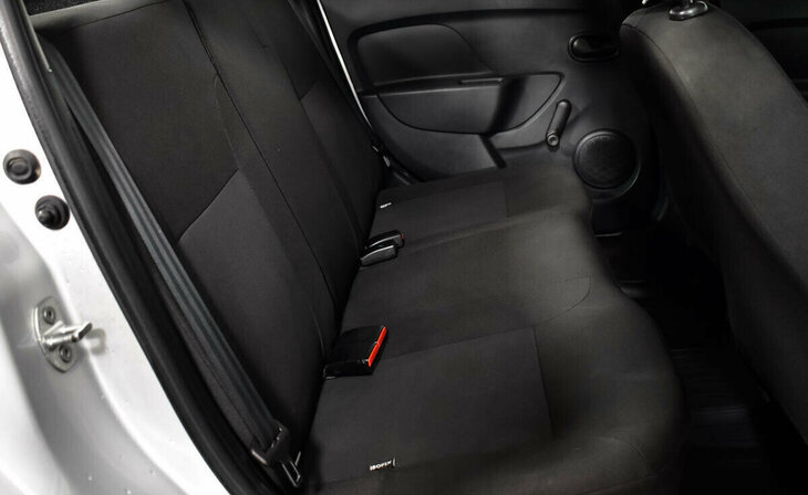 Renault Logan - Фото 9