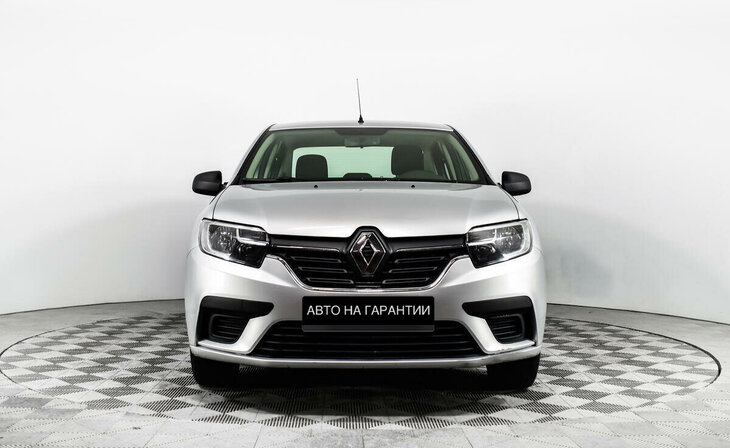 Renault Logan - Фото 1