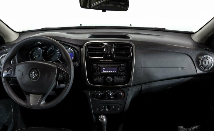 Renault Logan - Фото 6