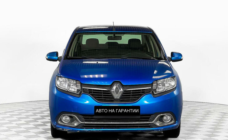 Renault Logan - Фото 1