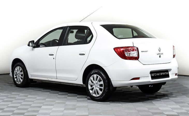 Renault Logan - Фото 4