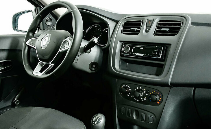 Renault Logan - Фото 9