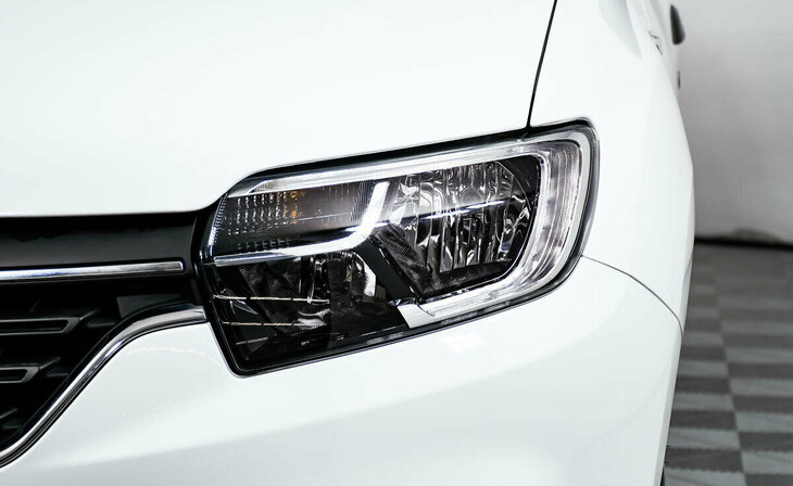 Renault Logan - Фото 6