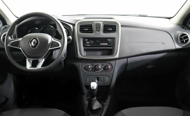 Renault Logan - Фото 5