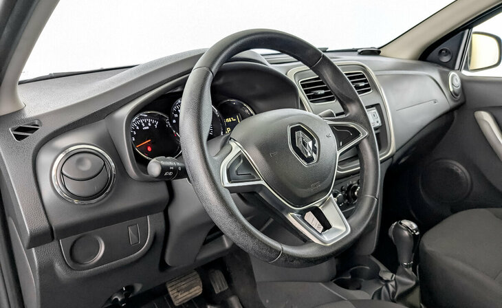 Renault Logan - Фото 10