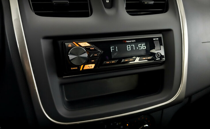 Renault Logan - Фото 14