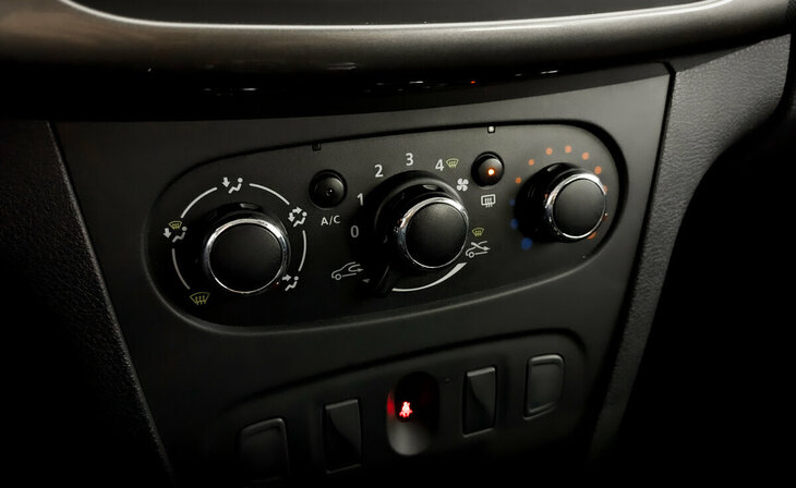 Renault Logan - Фото 15