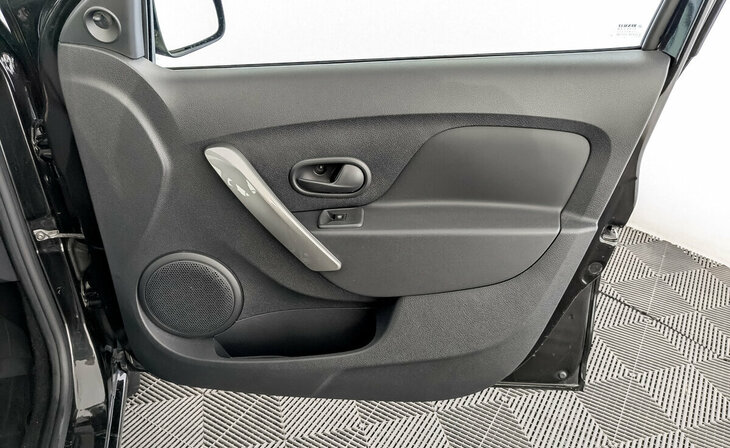 Renault Logan - Фото 18