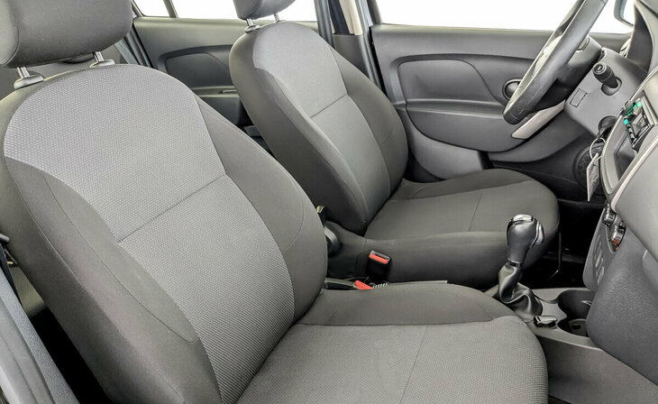 Renault Logan - Фото 8