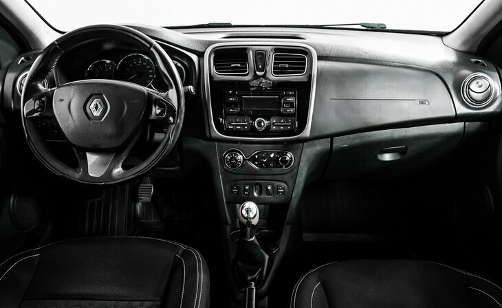 Renault Logan - Фото 8