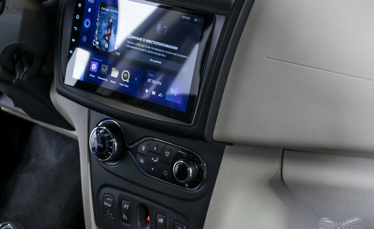 Renault Logan - Фото 10