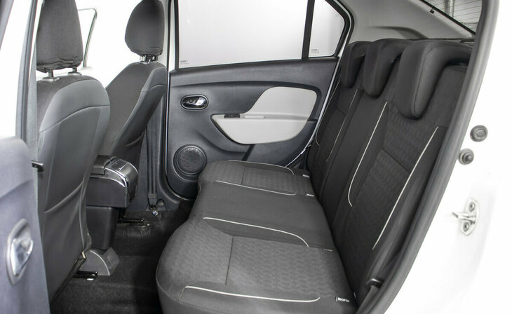 Renault Logan - Фото 15