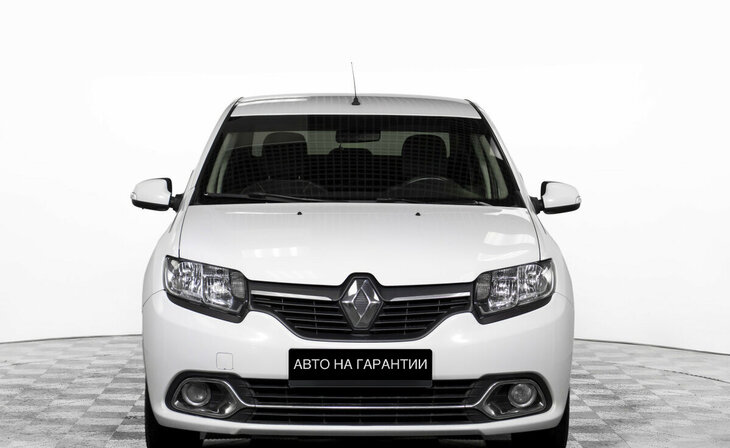 Renault Logan - Фото 1