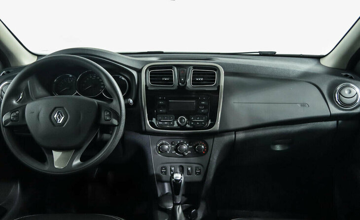 Renault Logan - Фото 5