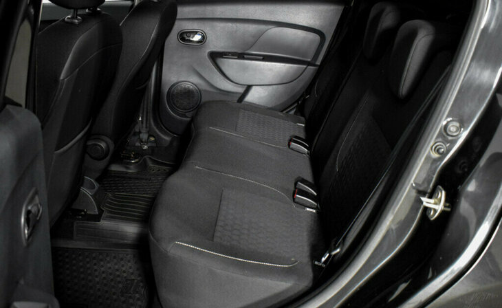 Renault Logan - Фото 8