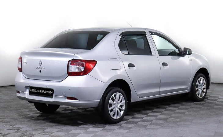Renault Logan - Фото 4