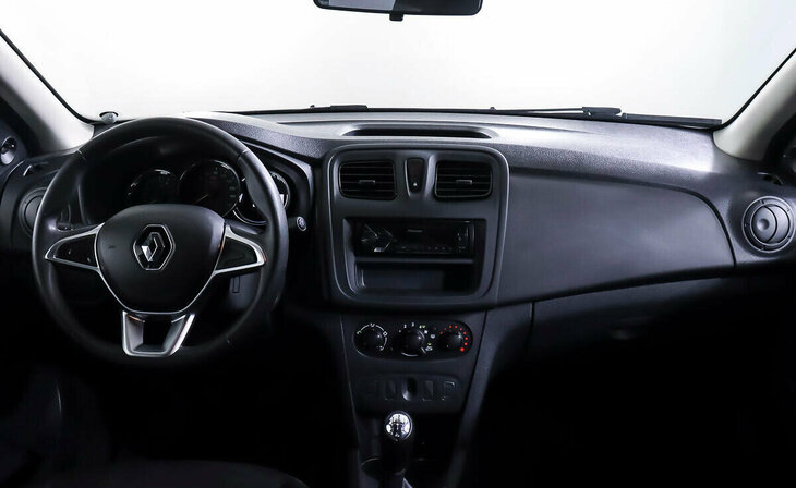 Renault Logan - Фото 8