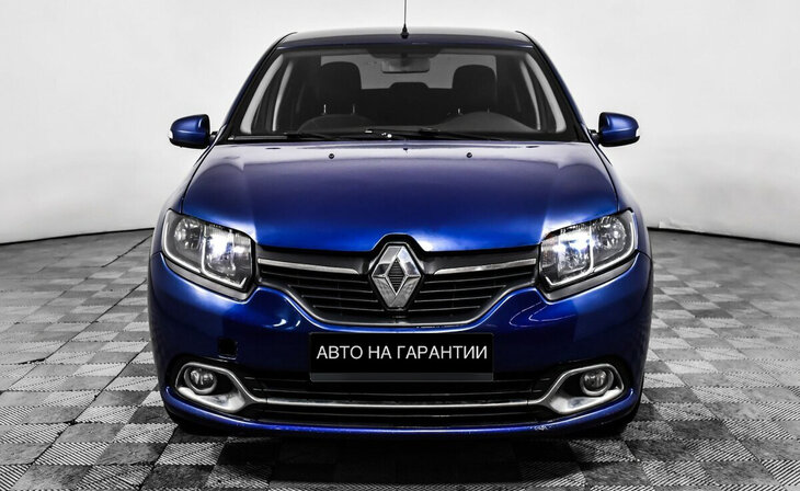 Renault Logan - Фото 1