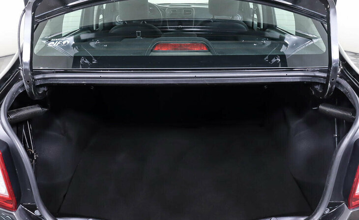 Renault Logan - Фото 15