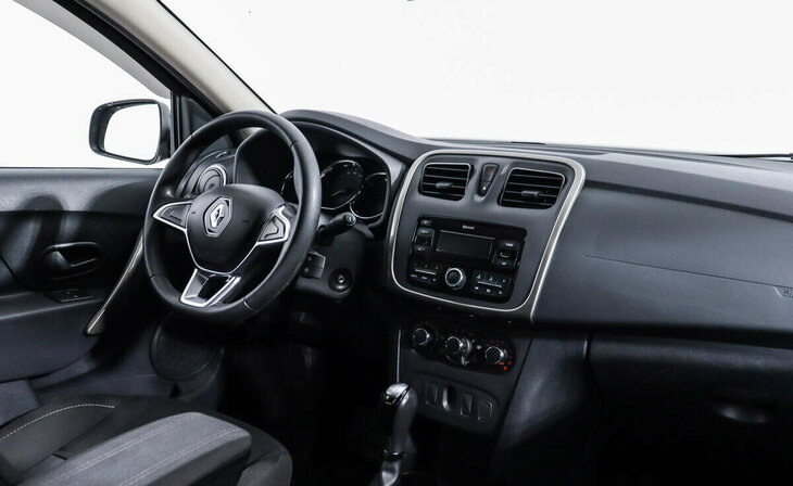 Renault Logan - Фото 4