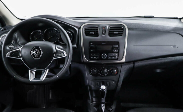 Renault Logan - Фото 5