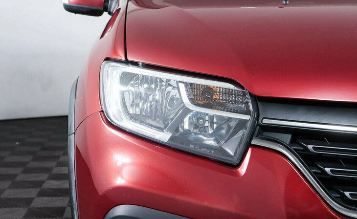 Renault Logan - Фото 6