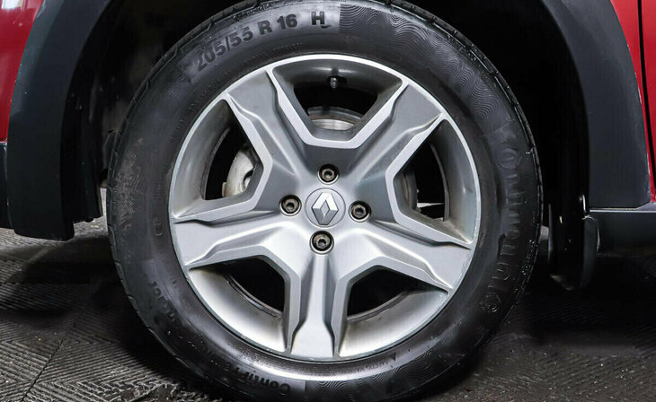 Renault Logan - Фото 7