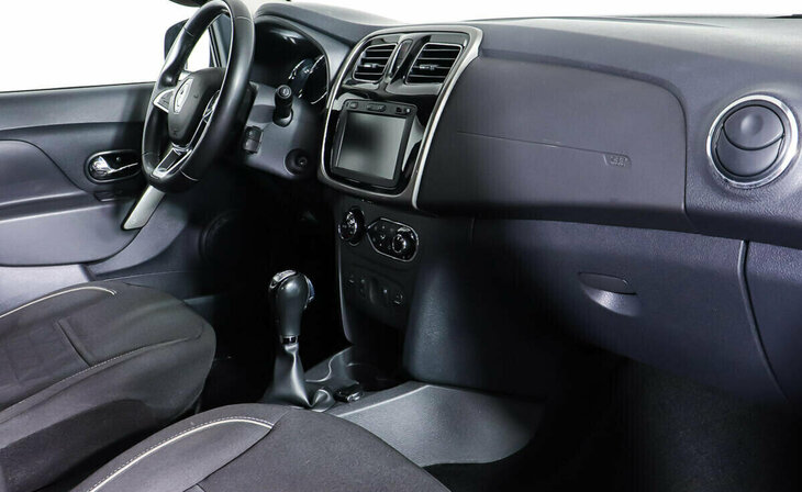 Renault Logan - Фото 8