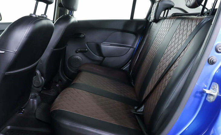 Renault Logan - Фото 13