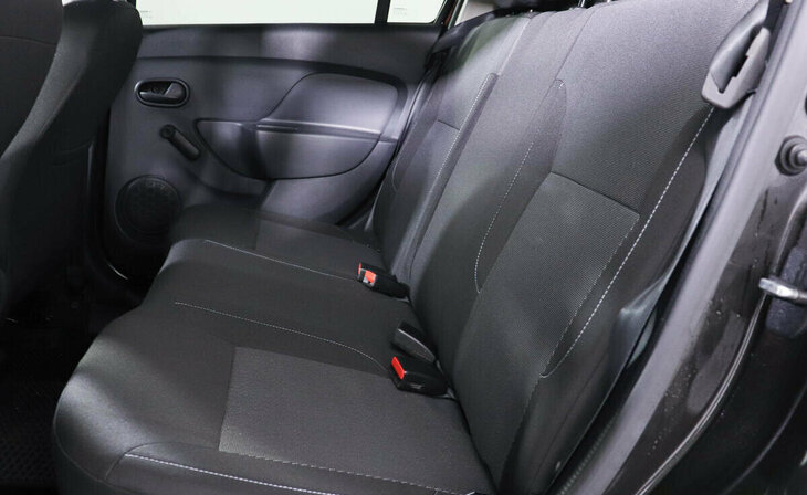 Renault Logan - Фото 9