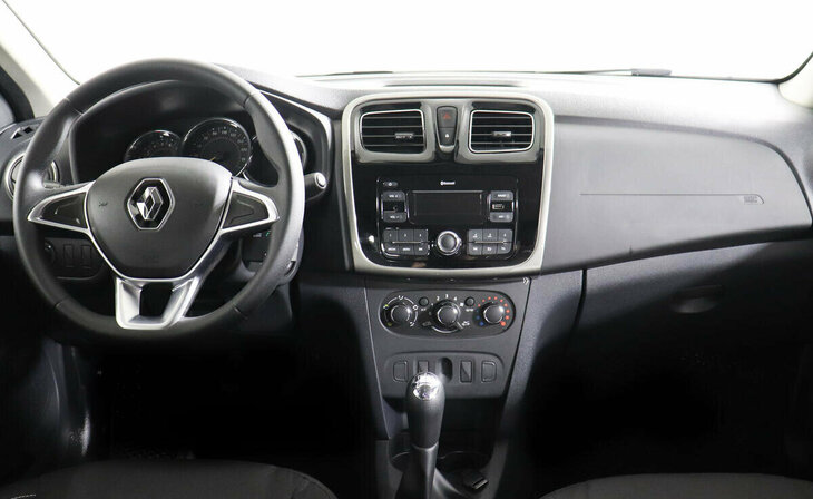 Renault Logan - Фото 5