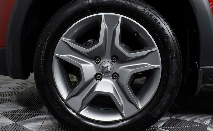 Renault Logan - Фото 7