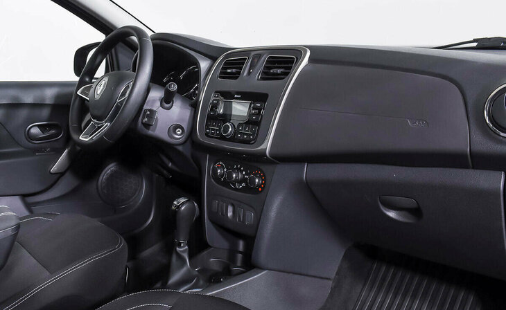 Renault Logan - Фото 8