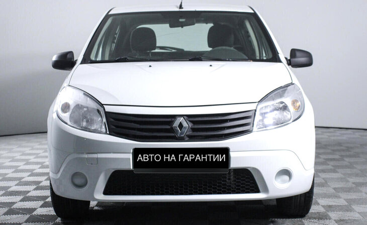 Renault Sandero - Фото 1