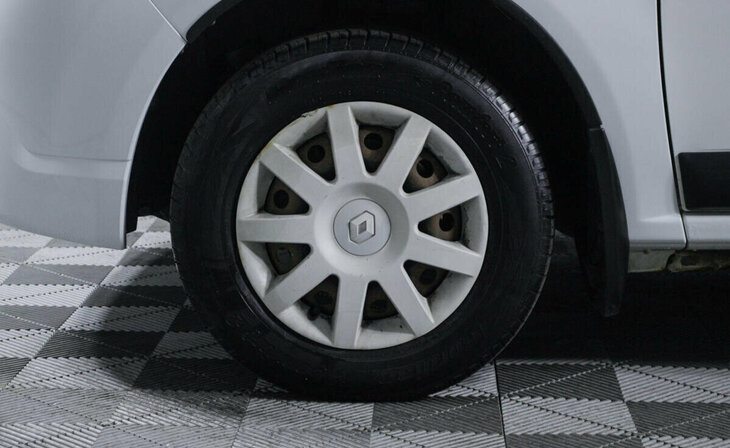 Renault Sandero - Фото 4
