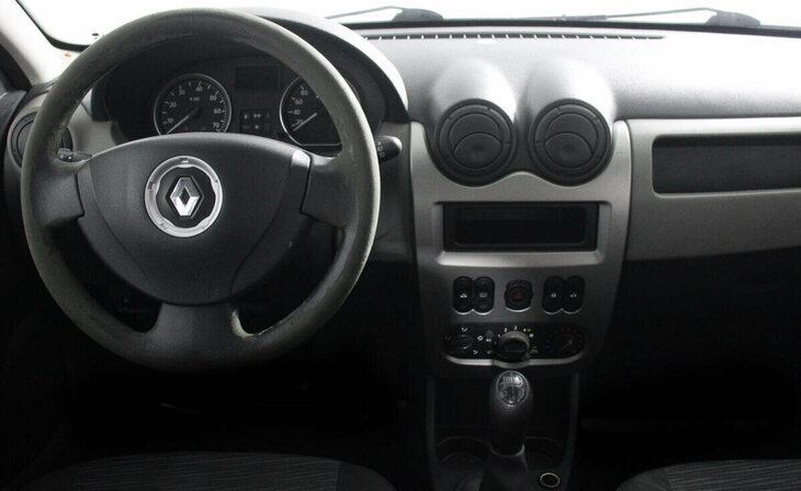 Renault Sandero - Фото 7