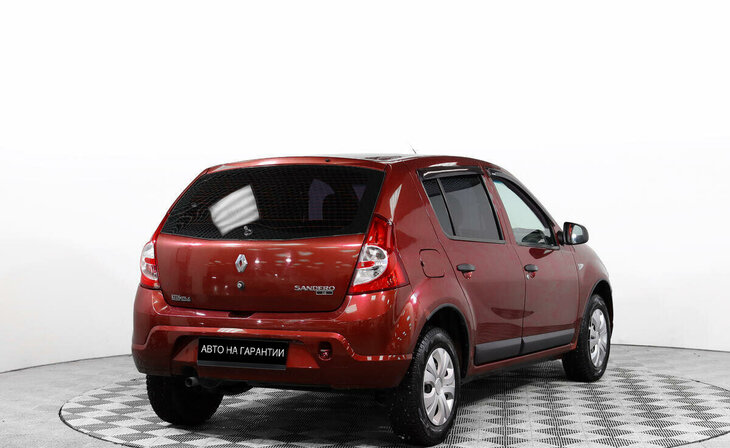 Renault Sandero - Фото 2