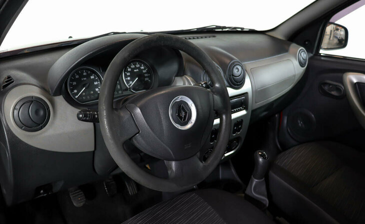 Renault Sandero - Фото 6