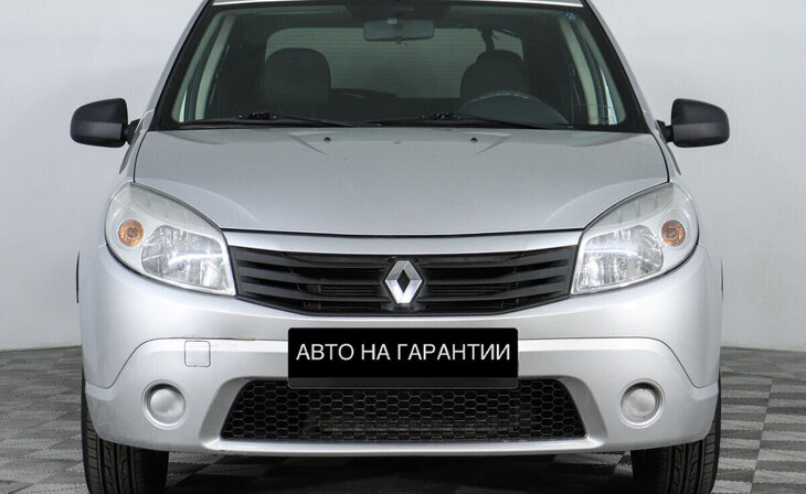 Renault Sandero - Фото 1
