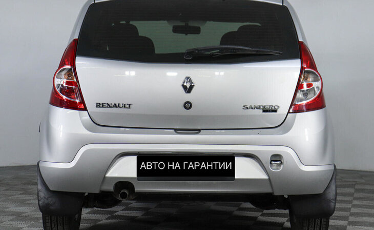 Renault Sandero - Фото 3