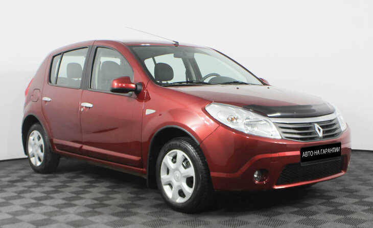 Renault Sandero - Фото 1