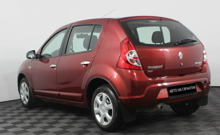 Renault Sandero - Фото 2