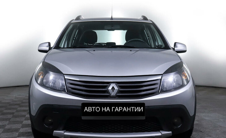 Renault Sandero - Фото 1