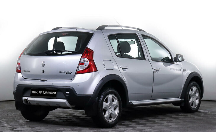 Renault Sandero - Фото 2